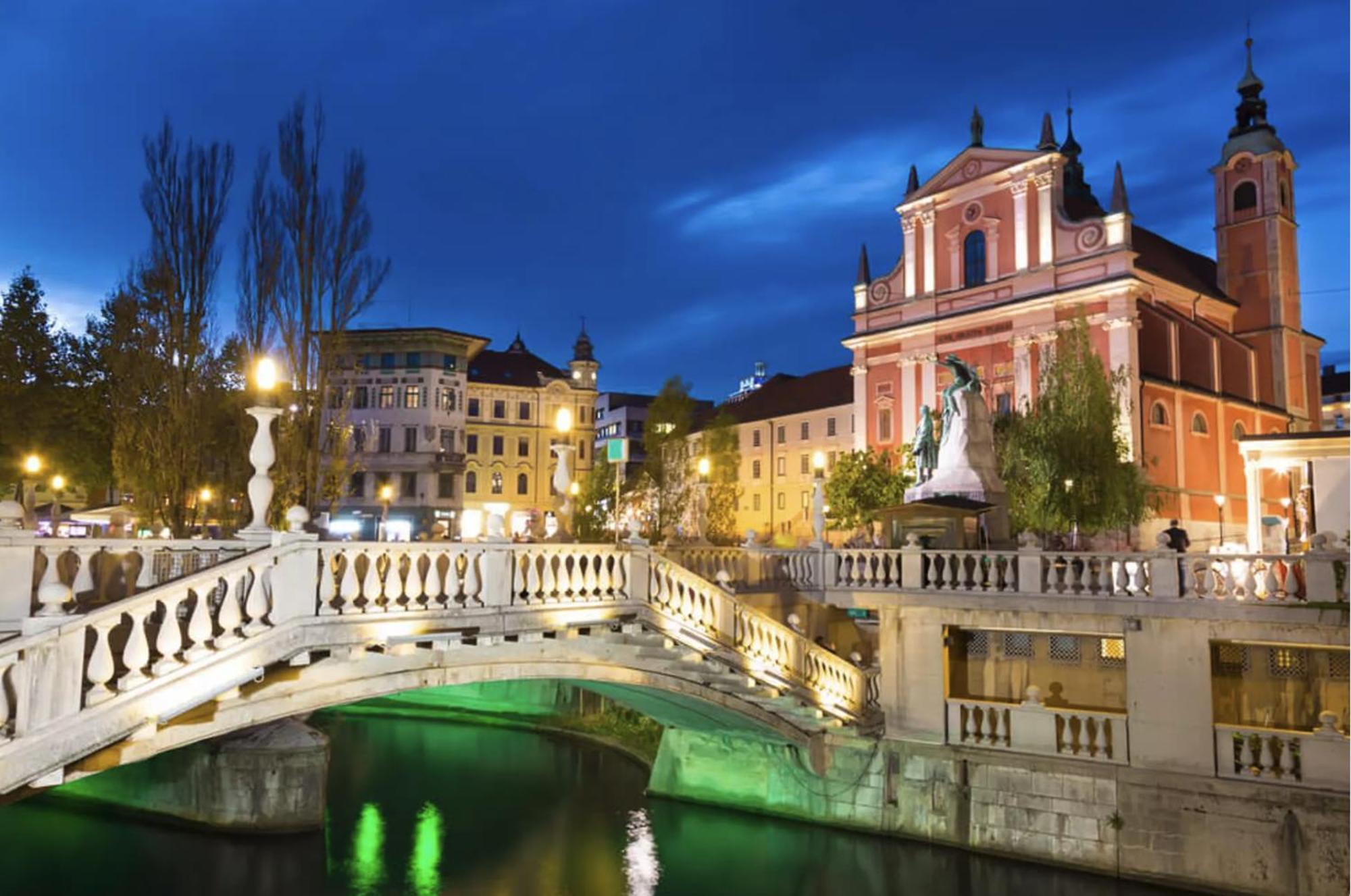 Nick & Klaras Central Apartments Ljubljana Ngoại thất bức ảnh